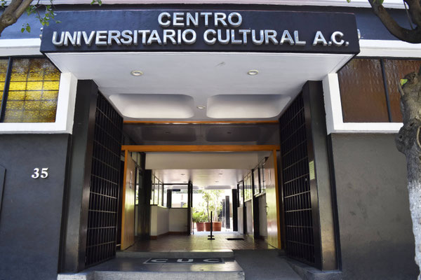 Entrada principal del campus
