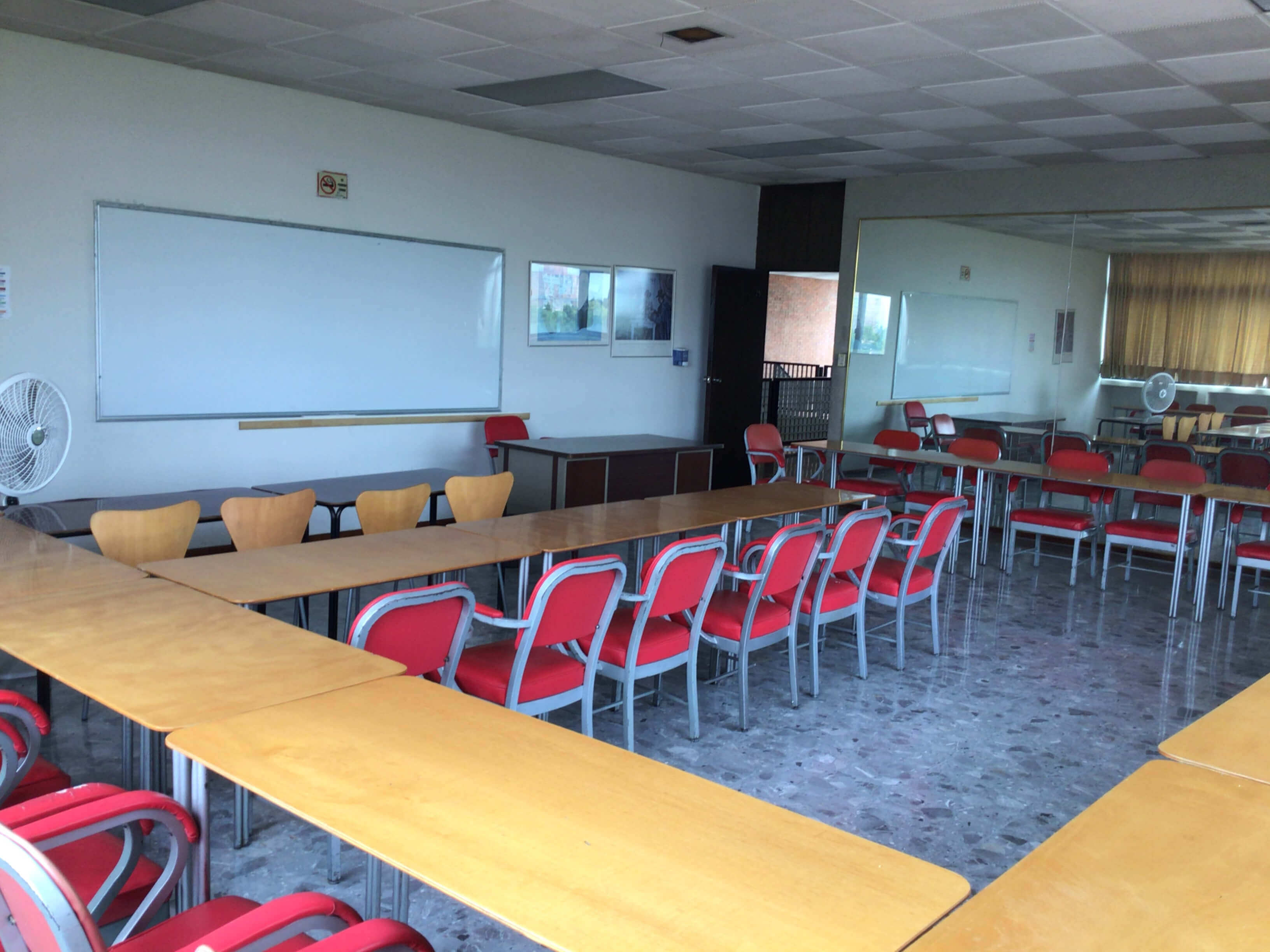 Biblioteca y estudio